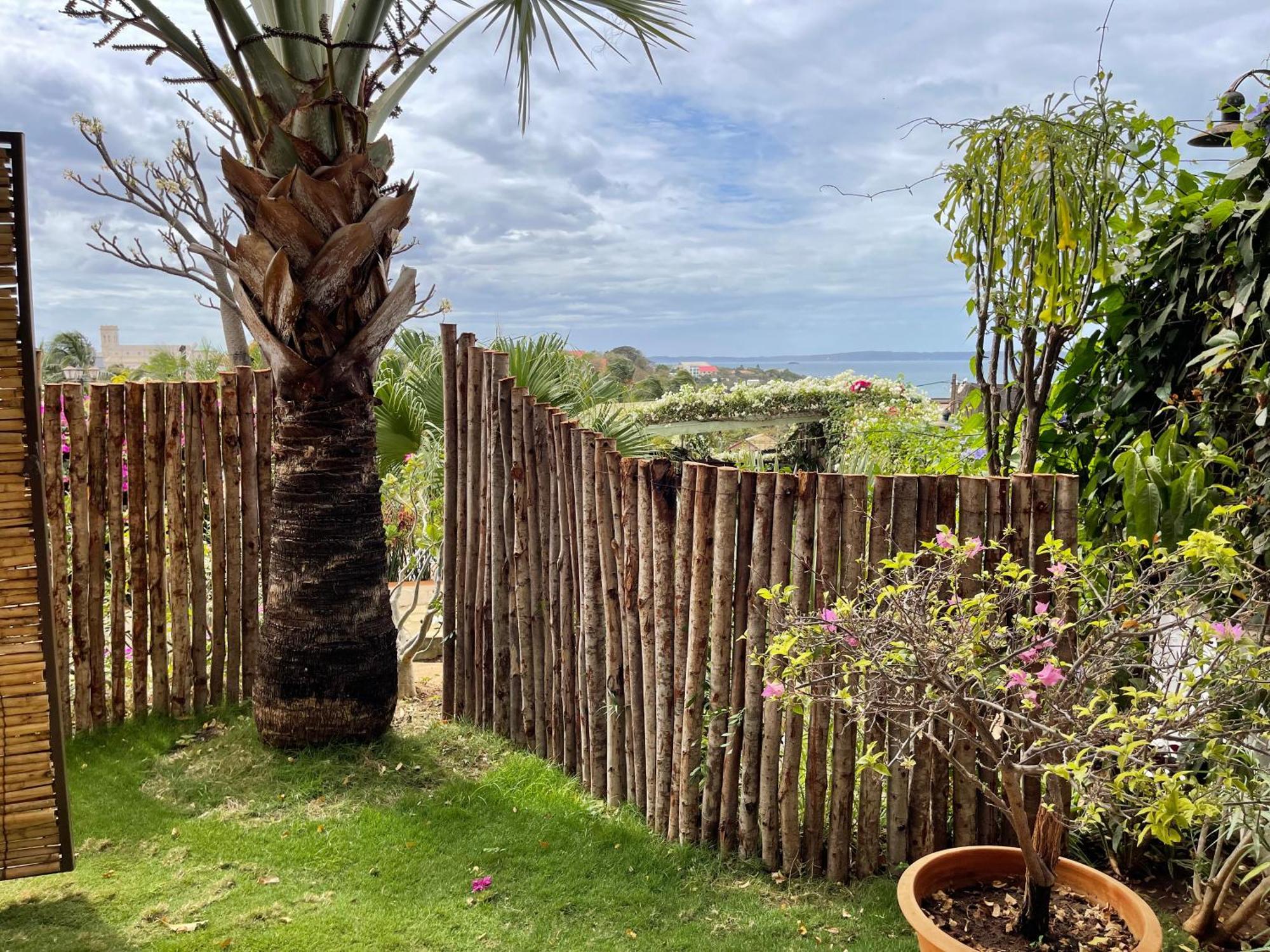Le Jardin Exotique Hotel Antsiranana Exteriör bild
